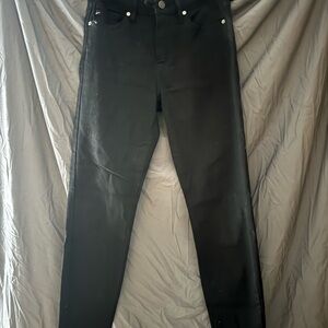 KanCan Women's Black Skinny Jeans